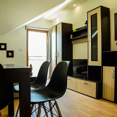 Borova 2 Veliko Gradište