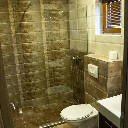 Borova 2 3* Veliko Gradište